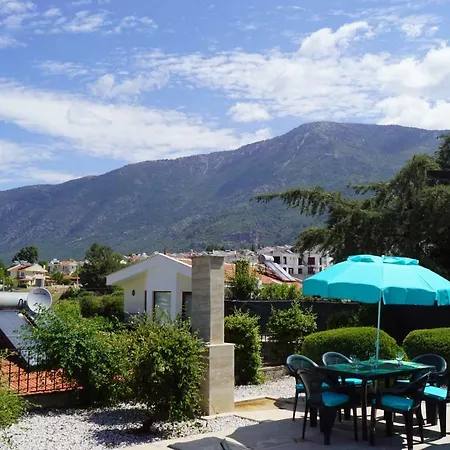 Pinewood Villa *