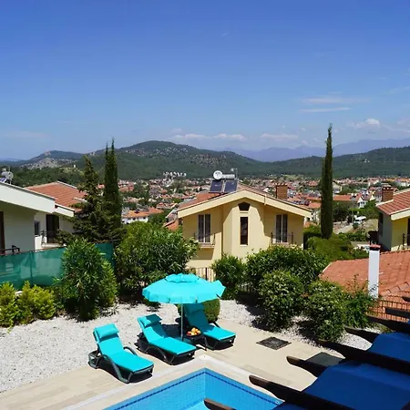 Pinewood Villa